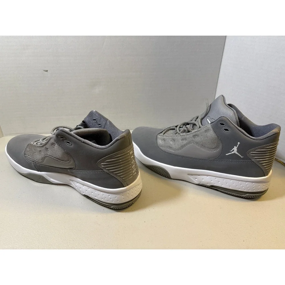 Air Jordan Retro Men's Gray Basketball‎ Shoes Size 12 no box
